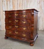 Commode, ladenkast, 18e eeuw, wortelnoten, Ophalen