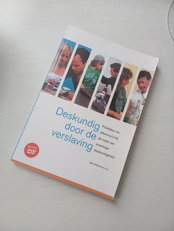Boek Deskundig door de verslaving – nieuwstaat! beschikbaar voor biedingen