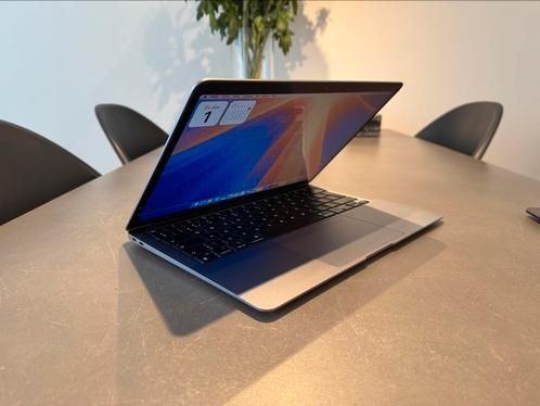 MacBook Air M1 • Space Gray • 8/256GB RAM/SSD • 8/7 Cores, Computers en Software, Apple Macbooks, Zo goed als nieuw, MacBook Air