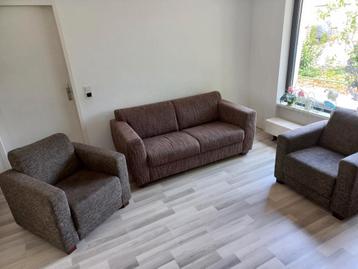 Driepersoonsbank met 2 fauteuils  beschikbaar voor biedingen