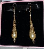 Vintage Elegante Goudkleurige Oorbellen met Parel, Sieraden, Tassen en Uiterlijk, Oorbellen, Overige materialen, Hangers, Ophalen of Verzenden