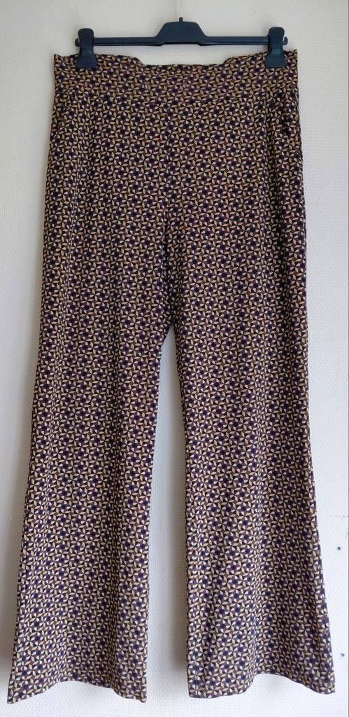 Mi piace travelstof broek Maat xl flare flared wijde pijp, Kleding | Dames, Broeken en Pantalons, Zo goed als nieuw, Maat 46/48 (XL) of groter