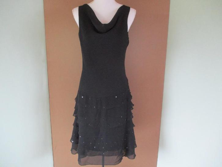Mariposa jurk maat 38, Kleding | Dames, Jurken, Zo goed als nieuw, Maat 38/40 (M), Zwart, Onder de knie, Verzenden