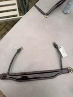 Bruine rondgenaaide S&T neusriem bridle2fit nieuw, Dieren en Toebehoren, Paarden en Pony's | Hoofdstellen en Tuigage, Ophalen of Verzenden