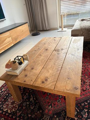 Lage steigerhout salontafel beschikbaar voor biedingen