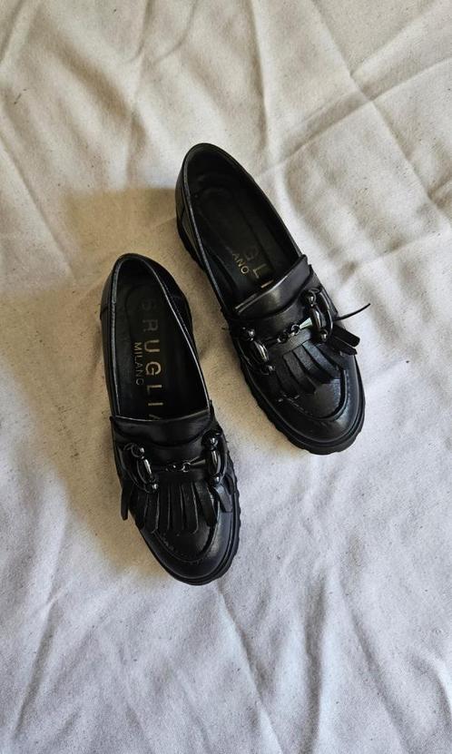leren schoenen van Bruglia maat 38,5, Kleding | Dames, Schoenen, Zo goed als nieuw, Espadrilles of Moccasins, Zwart, Ophalen of Verzenden