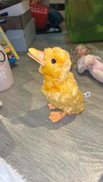 Eend, Ophalen of Verzenden, Zo goed als nieuw, Kleertjes