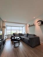 Nette hoekbank grijs, Huis en Inrichting, Banken | Complete zithoeken, Ophalen, Zo goed als nieuw