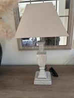 Landelijke tafel lampen, Ophalen, 50 tot 75 cm, Landelijke stijl . Lengte is inclusief kap ., Zo goed als nieuw