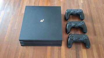 Playstation 4 pro - 1 Terabyte - 3 controllers beschikbaar voor biedingen