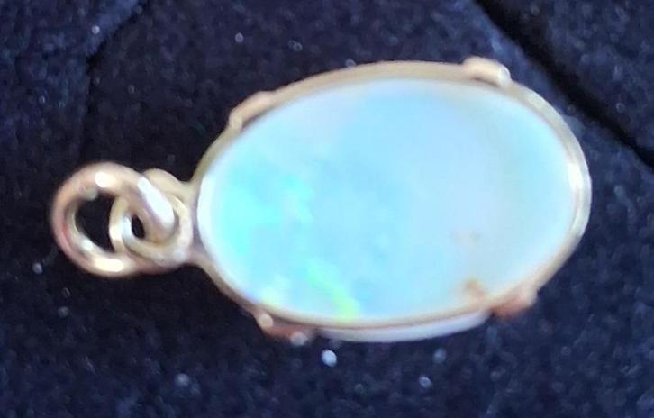 14 Karaat Gouden Hanger met opaalsteen ADV. no.9 Aa., Sieraden, Tassen en Uiterlijk, Antieke sieraden, Hanger, Goud, Verzenden