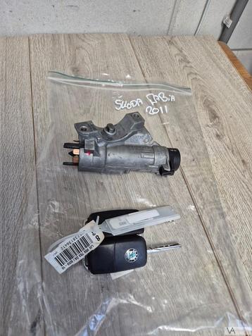 Skoda Fabia 2007 - 2012 contactslot met sleutel 4b0905851c beschikbaar voor biedingen