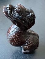 Hardhouten Netsuke van een rivier draak late Meijiperiode, Antiek en Kunst, Ophalen of Verzenden