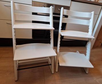 2x witte Stokke Tripp Trapp + 1x babyset & Accessoires beschikbaar voor biedingen