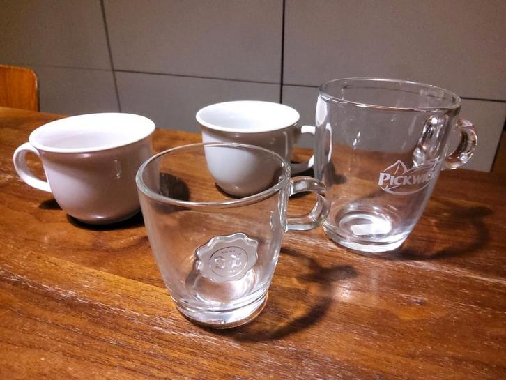4 Douwe Egberts Pickwick kopjes, Huis en Inrichting, Keuken | Keukenbenodigdheden, Nieuw, Ophalen of Verzenden
