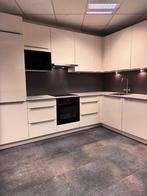 Nolte showmodel keuken magnolia glanzend uitverkoop!, Ophalen, Hoekkeuken, Kunststof, Crème