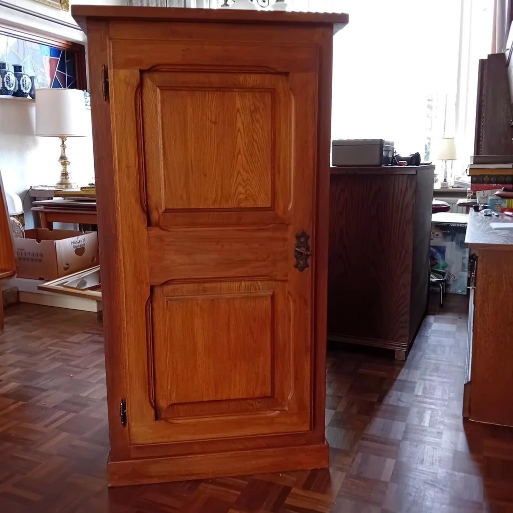 Antiek eiken kastje, Ophalen of Verzenden, Gebruikt