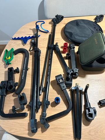 Witvis/Feeder Accessoires - Steunen, Voerbak, Fox Case beschikbaar voor biedingen