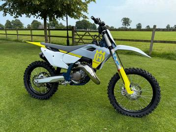 Husqvarna TC 125 NIEUWSTAAT 2x op gereden beschikbaar voor biedingen