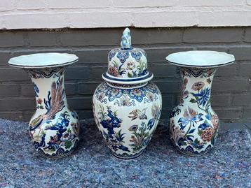 Vieux Rhodes Boch Vazen Set beschikbaar voor biedingen