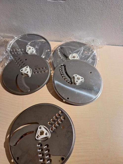 Diverse kenwood foodprocessor snij/raspschijven voor at640, Witgoed en Apparatuur, Onderdelen en Toebehoren, Zo goed als nieuw
