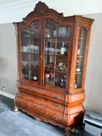 Wortelnoten vitrine kast (kabinet), Huis en Inrichting, Kasten | Vitrinekasten, 100 tot 150 cm, Zo goed als nieuw, 150 tot 200 cm