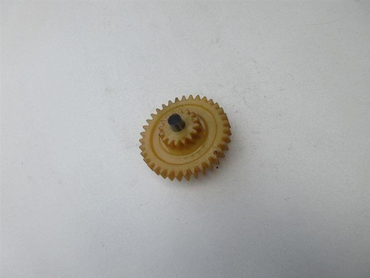 Kawasaki Z305 tandwiel oliepomp KZ 305 LTD oil pump gear CSR, Motoren, Accessoires | Overige, Gebruikt, Ophalen