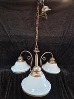 Mooie oude bronzen lamp met 3 glazen lampenkappen, Antiek en Kunst, Antiek | Lampen, Ophalen of Verzenden