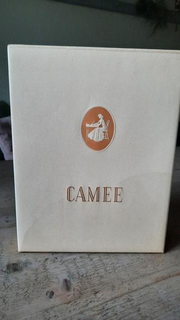 Vintage Camee Schrijfset beschikbaar voor biedingen