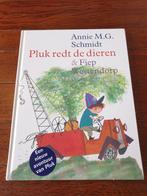 Annie M.G. Schmidt - Pluk redt de dieren, Annie M.G. Schmidt, Fictie algemeen, Ophalen of Verzenden, Zo goed als nieuw
