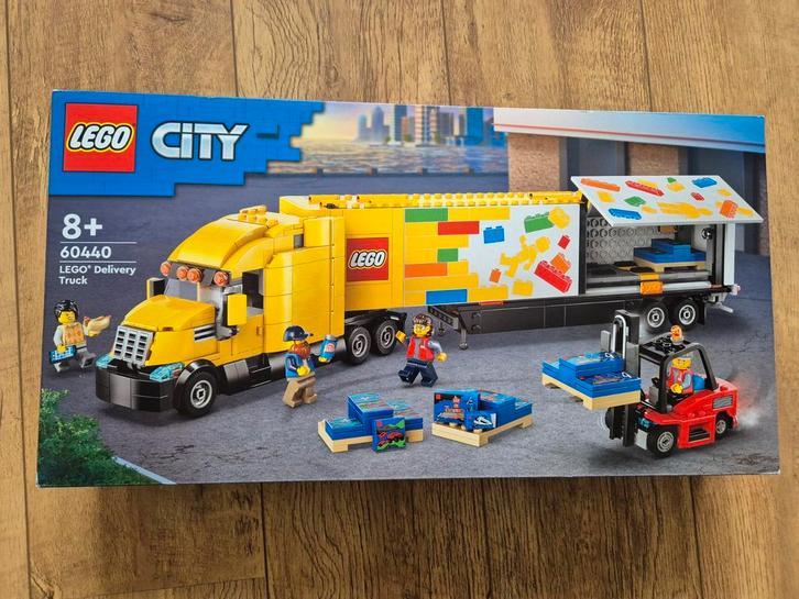 LEGO City - 60440 Gele vrachtwagen, Kinderen en Baby's, Speelgoed | Duplo en Lego, Zo goed als nieuw, Lego, Complete set, Ophalen of Verzenden