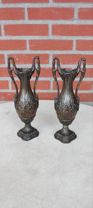 SET ART NOUVEAU JUGENDSTIL VAZEN GEDECOREERD MET BLOEMEN 27H beschikbaar voor biedingen