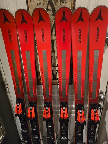 Beste MODELLEN SKIS ATOMIC FISCHER STOCKLI HEAD BLIZZARD  beschikbaar voor biedingen