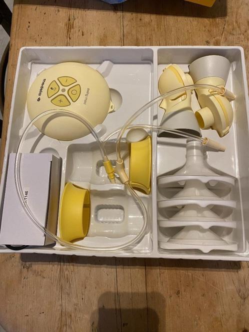 Medela Breast Pump, Kinderen en Baby's, Babyvoeding en Toebehoren, Zo goed als nieuw, Borstkolf, Ophalen