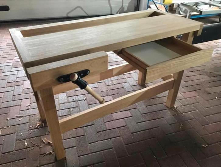 Nieuwe massief eiken werkbank met bankschroef., Doe-het-zelf en Verbouw, Werkbanken, Nieuw, 120 tot 170 cm, Bankschroef, Ophalen