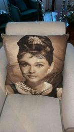 Nieuw sierkussen Audrey Hepburn merk Kare Design, Huis en Inrichting, Woonaccessoires | Kussens, Ophalen of Verzenden