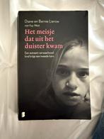 Het meisje dat uit het duister kwam., Ophalen of Verzenden, Zo goed als nieuw, Nederland