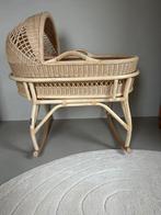 Rotan schommel wieg., Kinderen en Baby's, Babywiegjes en Ledikanten, Ophalen, Zo goed als nieuw, Wieg