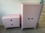 Busunge roze kledingkast en ladekast/nachtkastje, Kinderen en Baby's, Kinderkamer | Commodes en Kasten, Ophalen, Gebruikt, Minder dan 50 cm