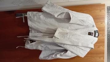 Aikido,judo, budosport pak (maat 175 m/l) beschikbaar voor biedingen