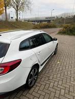 Renault Mégane 1.5 DCI 81KW Estate AUT 2011 Wit, Auto's, Euro 5, 680 kg, 4 cilinders, Wit