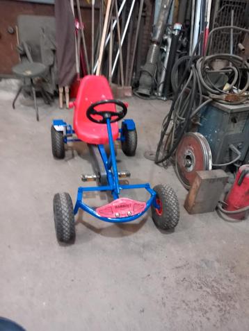 Prachtige mammoet skelter zeer mooi  en netjes  beschikbaar voor biedingen