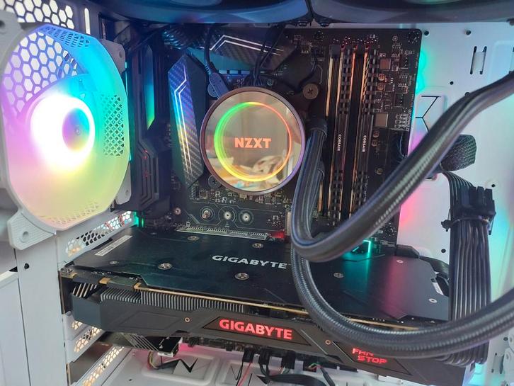 NZXT Kraken X62 Waterkoeler, Computers en Software, Computerkoelers, Zo goed als nieuw, Waterkoeling, Ophalen of Verzenden