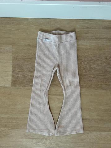 Z.g.a.n. Beige rib flare legging van Ukkepuk Kids 86 / 92 beschikbaar voor biedingen