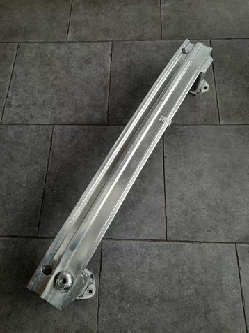 Bumperbalk BMW  ix 1 E-drive beschikbaar voor biedingen