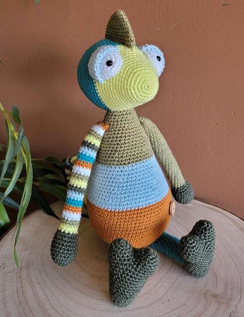 Gehaakte kameleon Kim knuffel, Hobby en Vrije tijd, Breien en Haken, Nieuw, Haken, Overige typen, Ophalen of Verzenden
