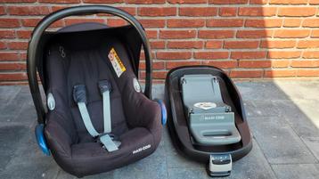 Maxi cosi cabriofix met isofix basis en verkleiner beschikbaar voor biedingen