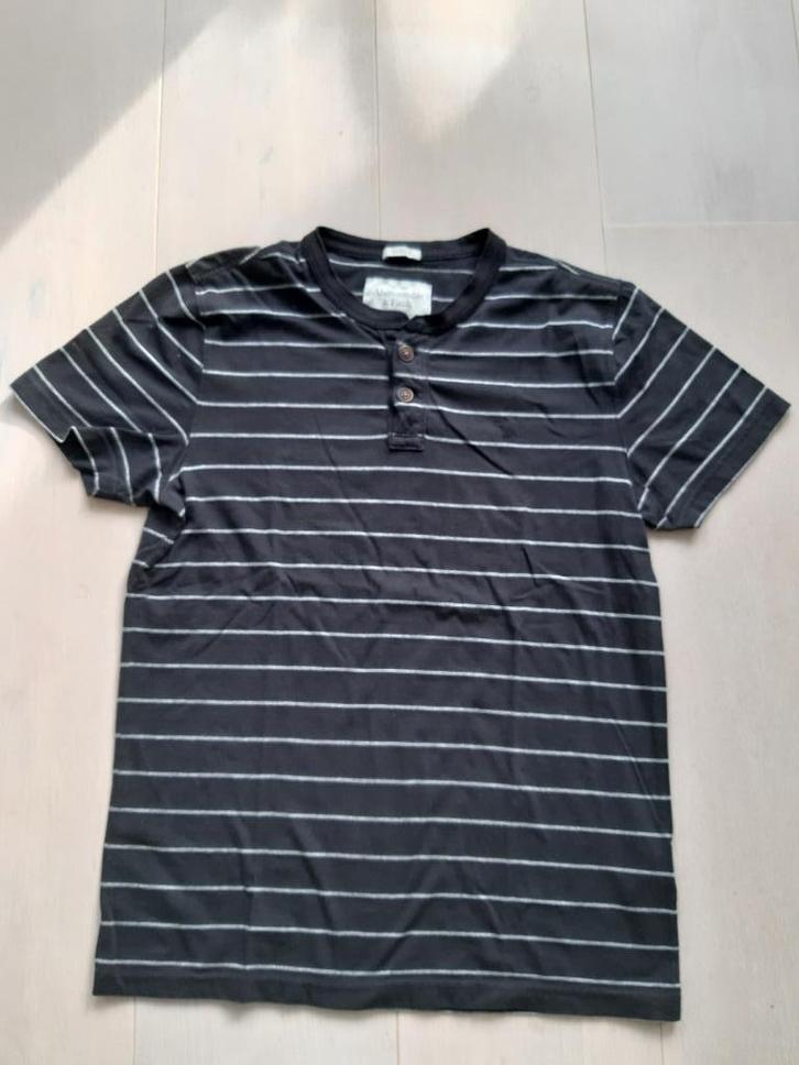 Abercrombie & Fitch zwart grijze gestreepte t-shirt maat S, Kleding | Heren, T-shirts, Zo goed als nieuw, Maat 46 (S) of kleiner