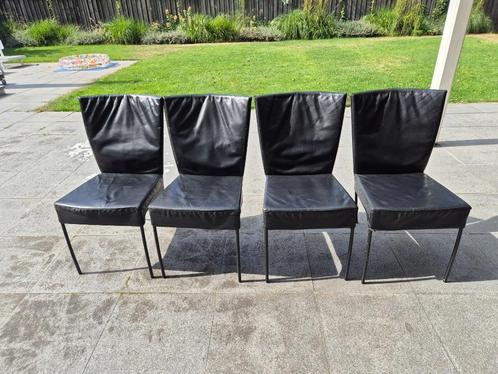 Gratis 4 keer zwarte eetkamer Stoelen, Huis en Inrichting, Stoelen, Gebruikt, Vier, Zwart, Ophalen
