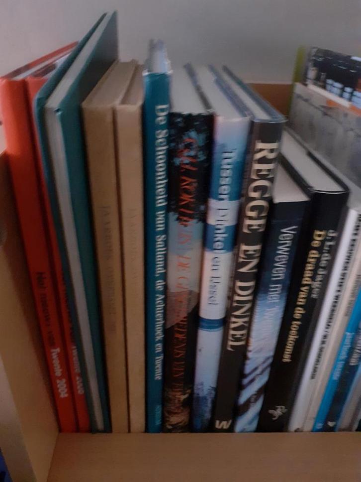 TWENTE boeken van en over Twente, Boeken, Geschiedenis | Stad en Regio, Zo goed als nieuw, Ophalen of Verzenden